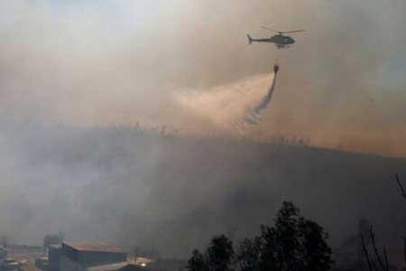 اعزام 5 هواپیمای آبپاش و بالگرد برای خاموش کردن آتش سوزی جنگل های گچساران